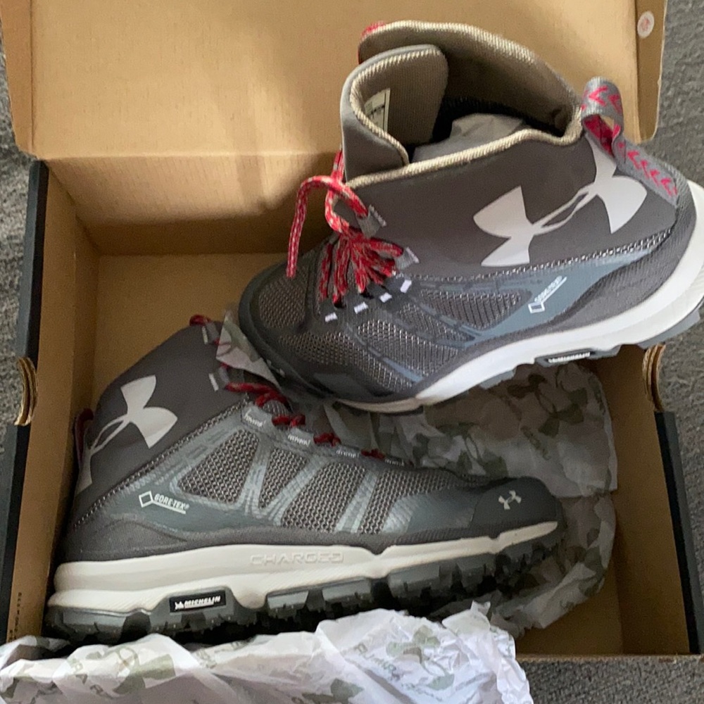 Still in box Under Armour shoes.